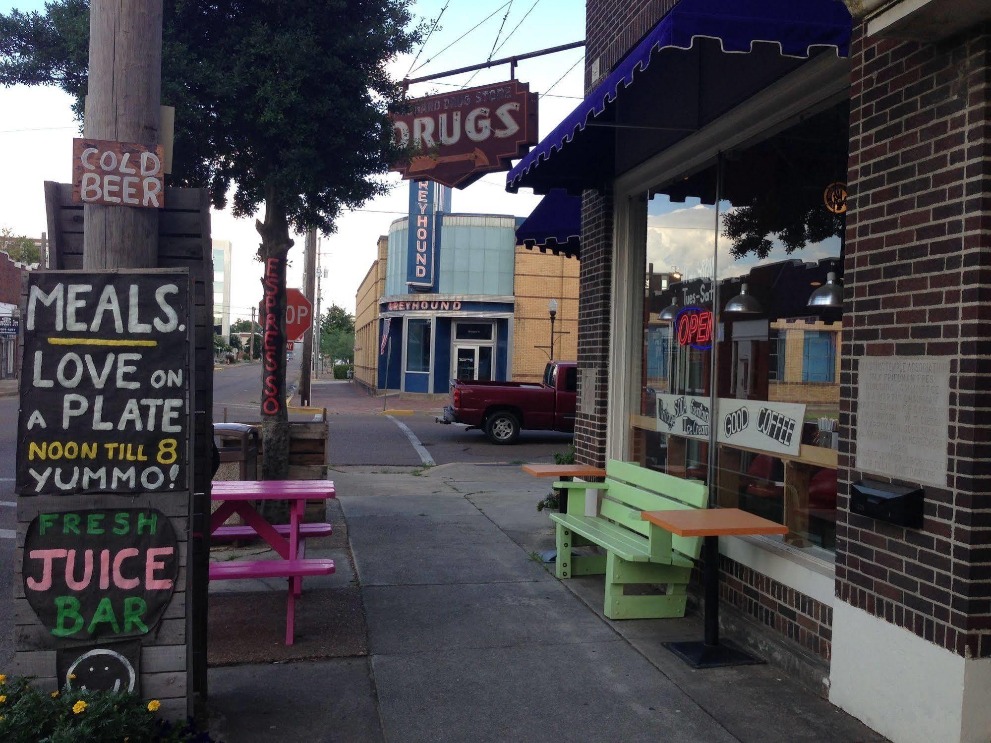 The Holy Moly Blues Central Clarksdale Dış mekan fotoğraf